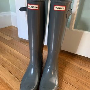 Gray Tall Hunter Glossy Boots